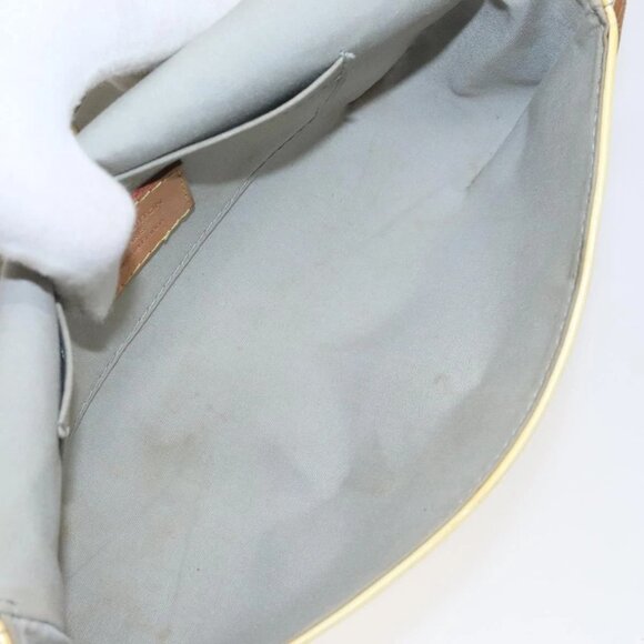 LOUIS VUITTON Monogram Vernis Malibu Street Bag Perle - Picture 14 of 16